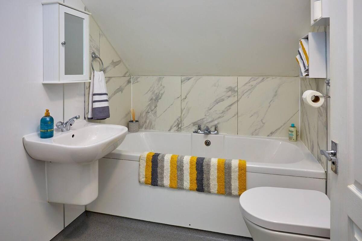 Campbells Loft Apartment Оубън Екстериор снимка